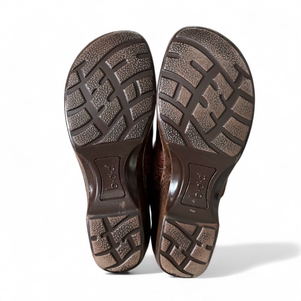 BOC Born Concept Embossed Leather Clogs Size 8 Brown Slip On - Picture 6 of 6